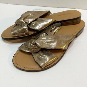 Banana Republic Criss Cross Knotted Bow Gold Metallic Sandals Women’s Size 8 NWT